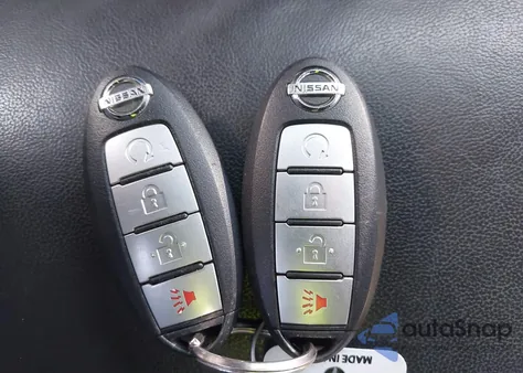 2017 Nissan Titan Platinum Reserve z USA, uszkodzony, nr VIN 1N6AA1E50HN566635